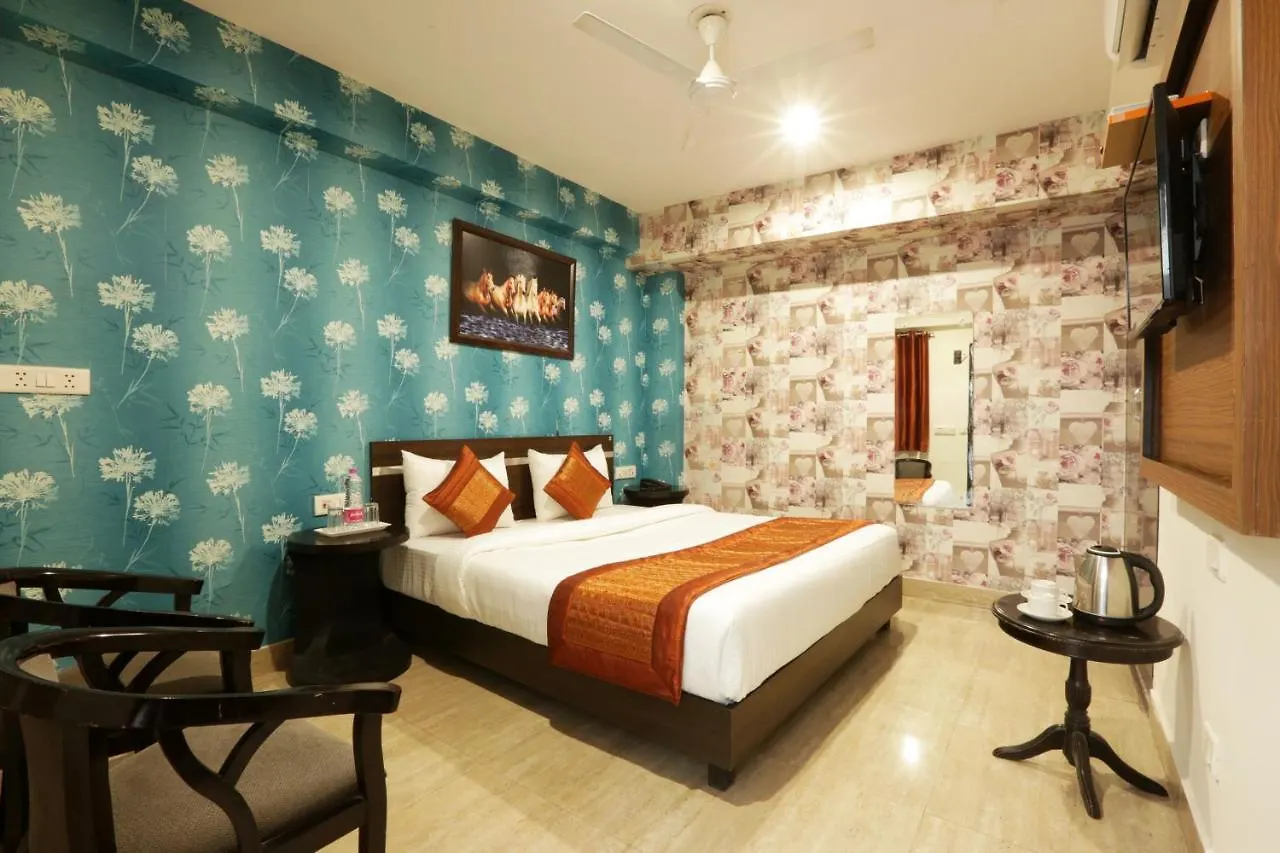 Hotel Sky Wood At Airport New Delhi 3*,  India